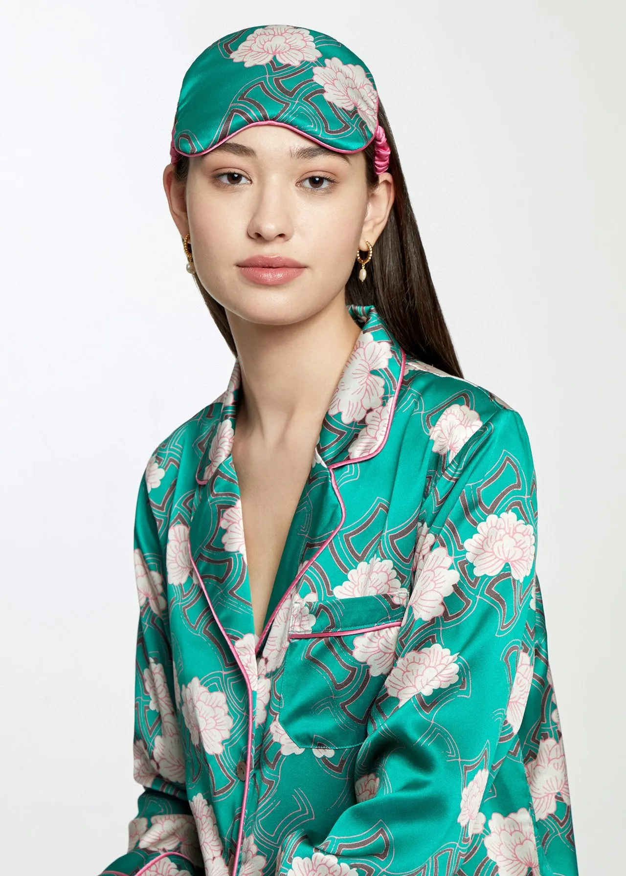 Kiku Eyemask and Robe Set