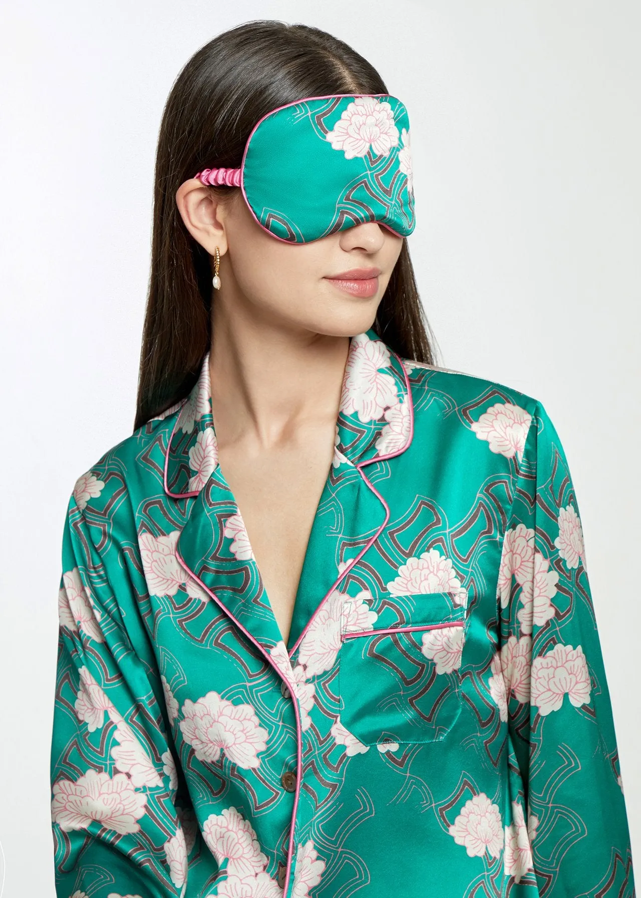Kiku Eyemask and Robe Set
